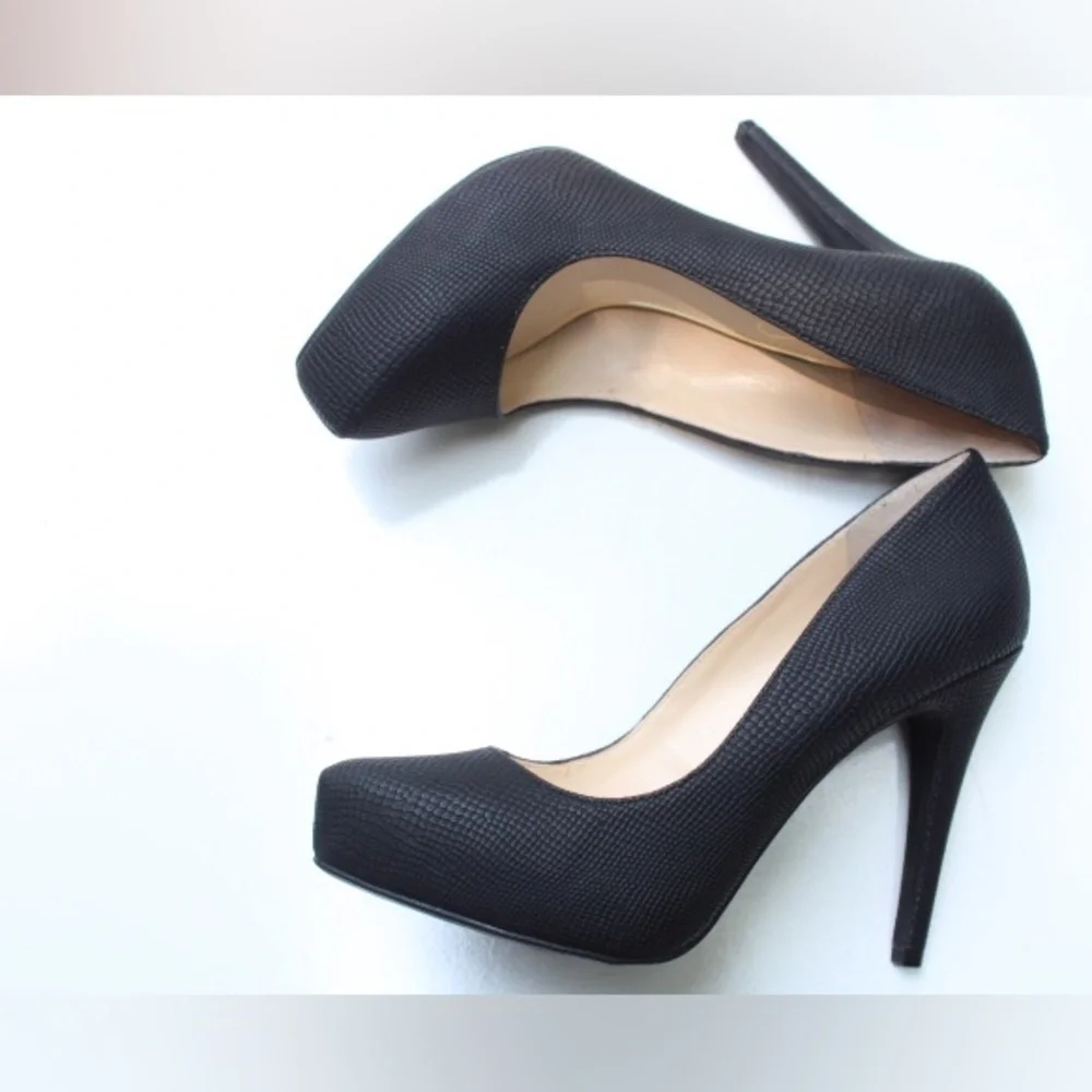 NWOT Jessica Simpson platforms
